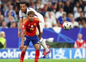 موعد مباراة إسبانيا وإنجلترا نهائي بطولة يورو 2024 بتوقيت كل بلد