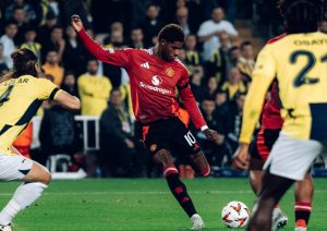 “صراع على اللقب” موعد مباراة مانشستر يونايتد وليستر سيتي في كأس الرابطة الإنجليزي 2024-2025