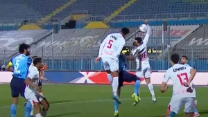 خبير تحكيمي يحسم الجدل حول ركلة الجزاء المستحقة لبيراميدز أمام الزمالك
