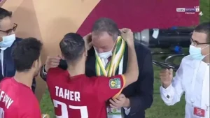 قال لي أنت مثل ابني.. علي معلول يكشف تفاصيل علاقته بالخطيب