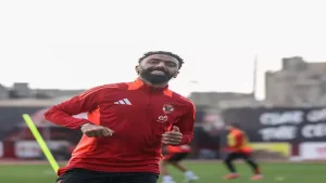 5 صور من احتفال والدة حسين الشحات بعيد ميلادها