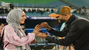 مصور يطلب الزواج من صحفية على هامش مباراة الزمالك وبيراميدز (صور)