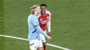 ثأر جماعي.. 10 صور توثق إهانة لاعبي أرسنال لهالاند