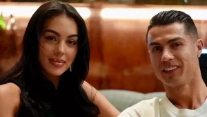 كريستيانو رونالدو يحتفل بعيد ميلاده مع عائلته (صور)